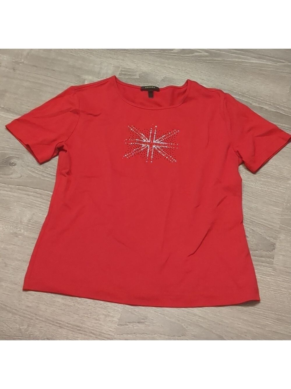 Escada red tee size 36